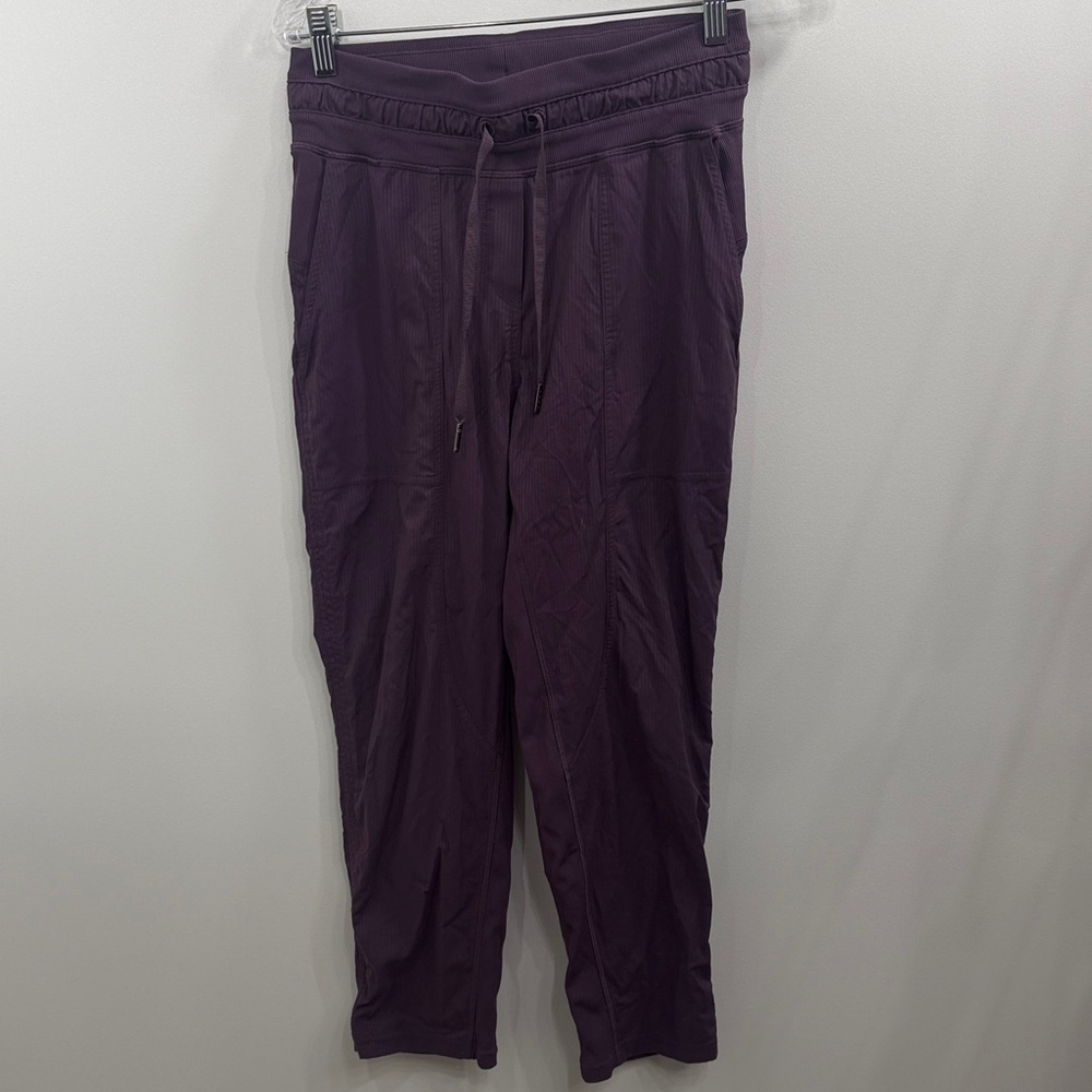 Lululemon Women’s Dance Studio Crop pants purple size 4